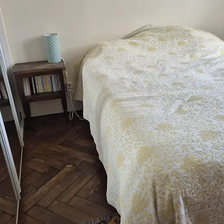 2 In The Quartier Charonne Apartment Paris